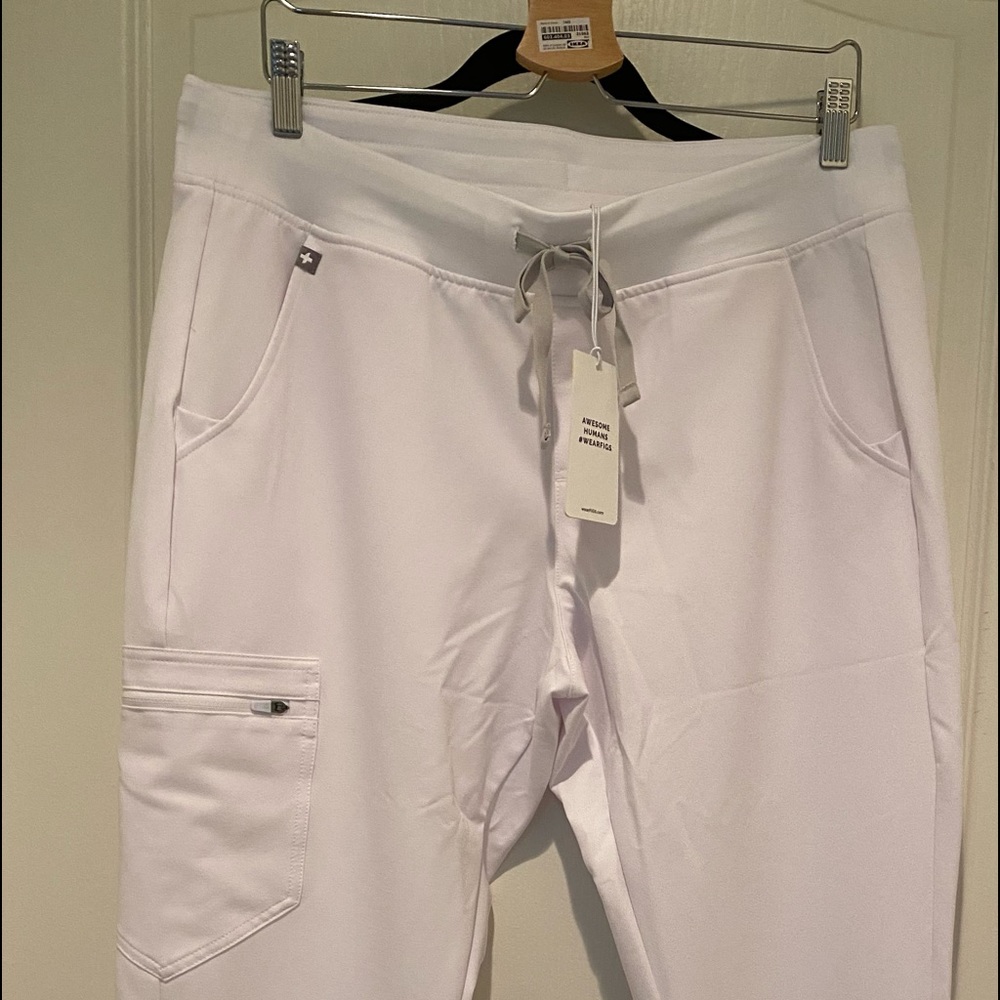 Figs scrub pants, NWT
